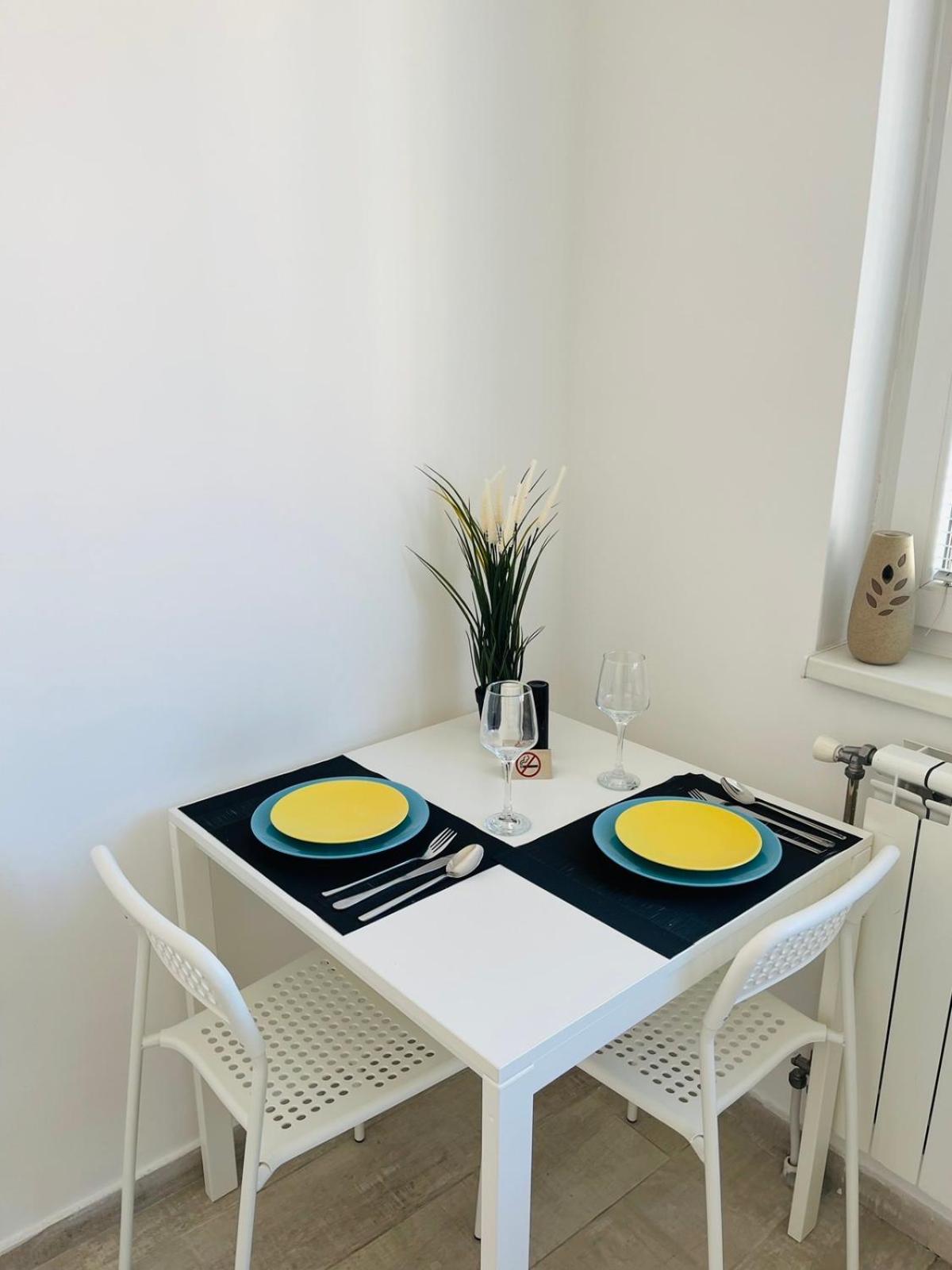 New Modern Rooftop Apartment-Free Private Parking Skopje Zewnętrze zdjęcie