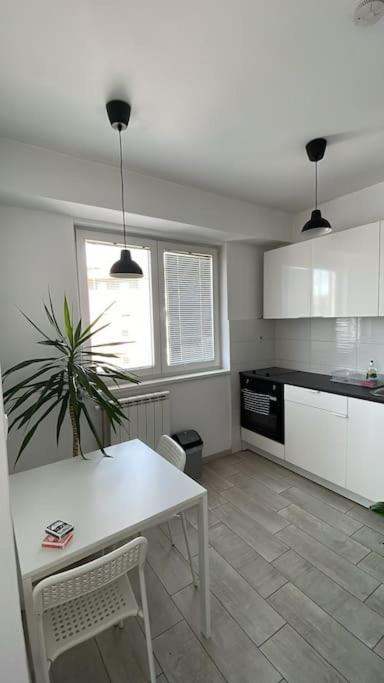 New Modern Rooftop Apartment-Free Private Parking Skopje Zewnętrze zdjęcie